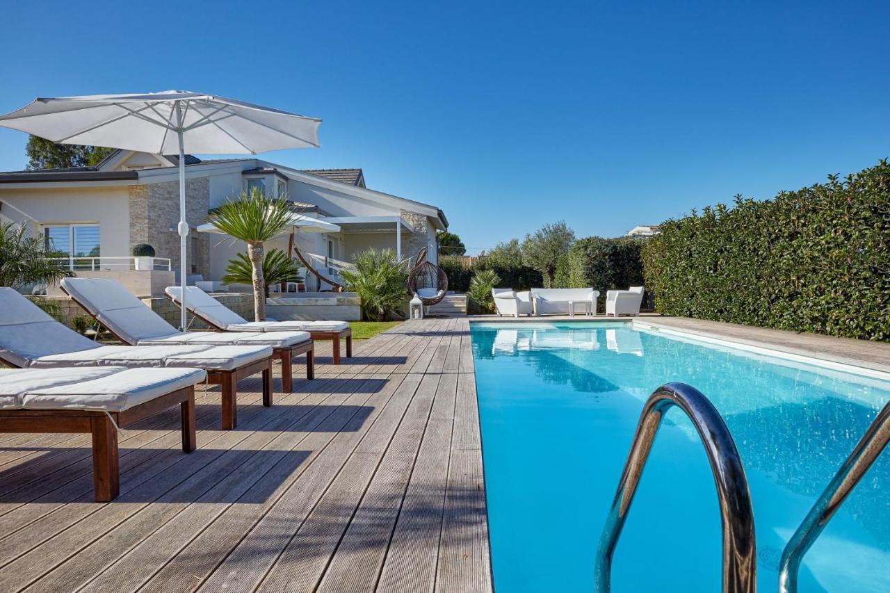 Villa Giame - Heated Pool, Beach At 350M Pozzallo Exterior photo